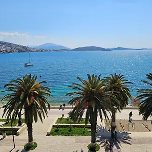 Pini Hotel Sarande