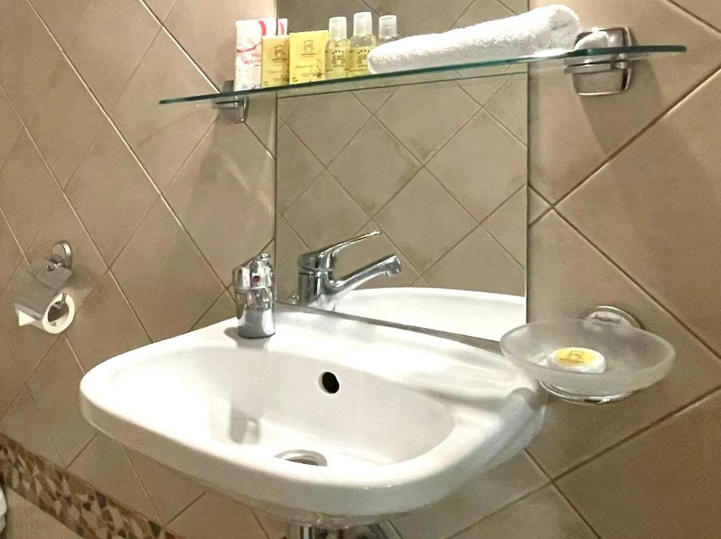 Economy Room In Hotel Eney Lviv 0*,